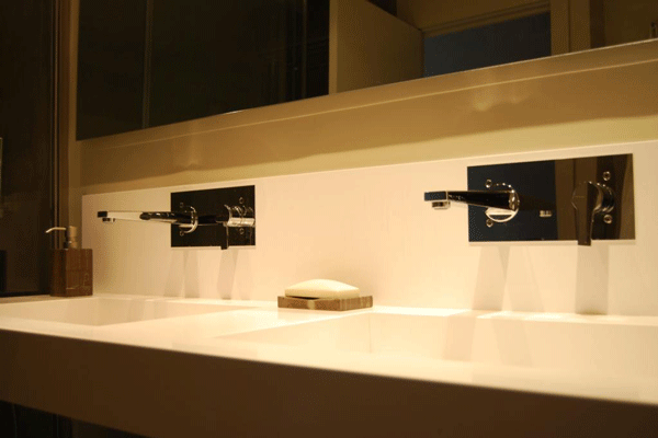 Vivienda Pisuerga.  Barcelona, España.