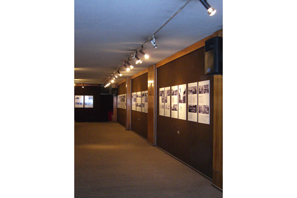 Exposición Arquitectura Moderna en América Latina. Concepción, Chile.