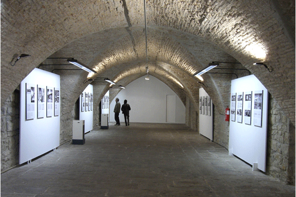 Exposición Arquitectura Moderna en América Latina. Pamplona, España.